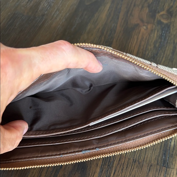 Coach Signature strip Zippy Wallet/Wristlet - Picture 4 of 13